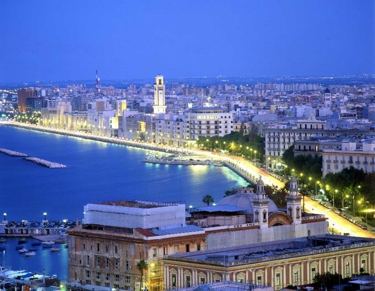 Appartement Residenza Trevisani à Bari Extérieur photo